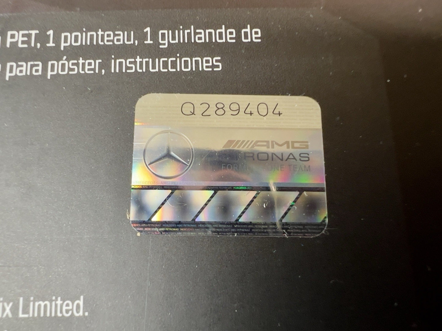 Mercedes AMG F1 W15 E Performance PETRONAS FORMULA ONE - 4D Garage Build Set-NEW