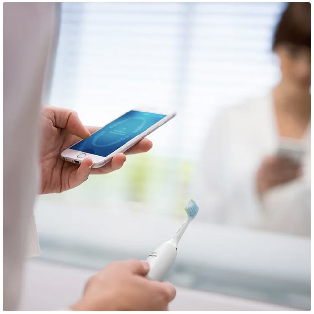 Philips Sonicare DiamondClean Toothbrush Set | White | FREE Travel Charging Case