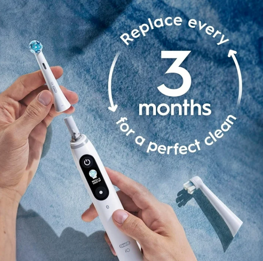 Oral-B iO Ultimate Clean Replacement Brush Heads | White 4 Pack